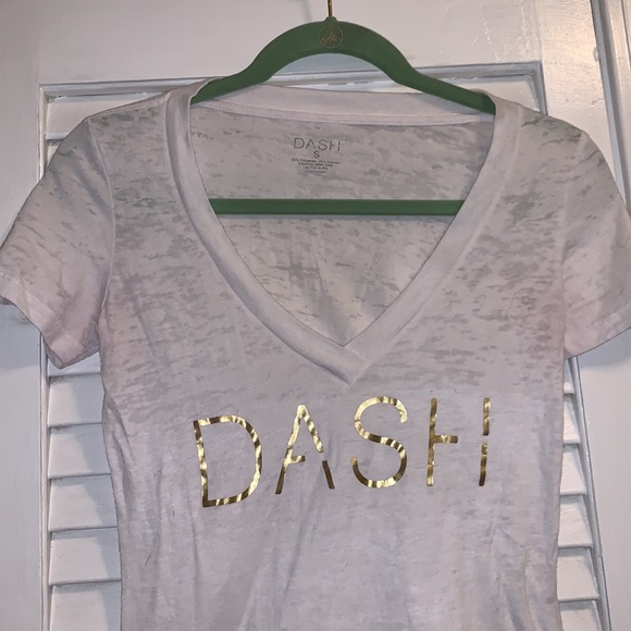 DASH V- Neck - Picture 2 of 3